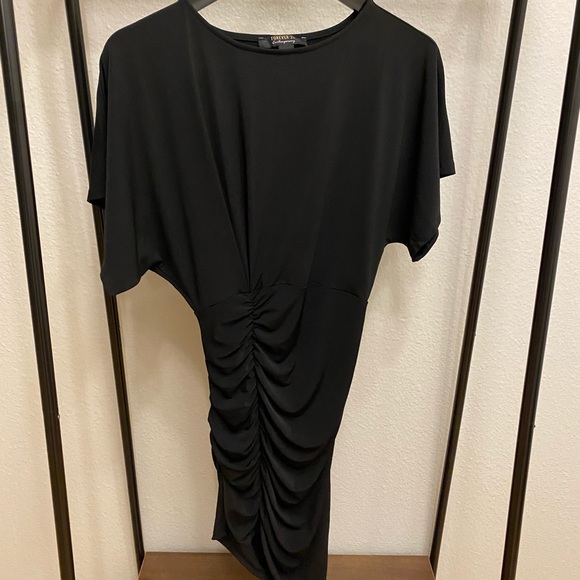 Dress - Picture 6 of 8